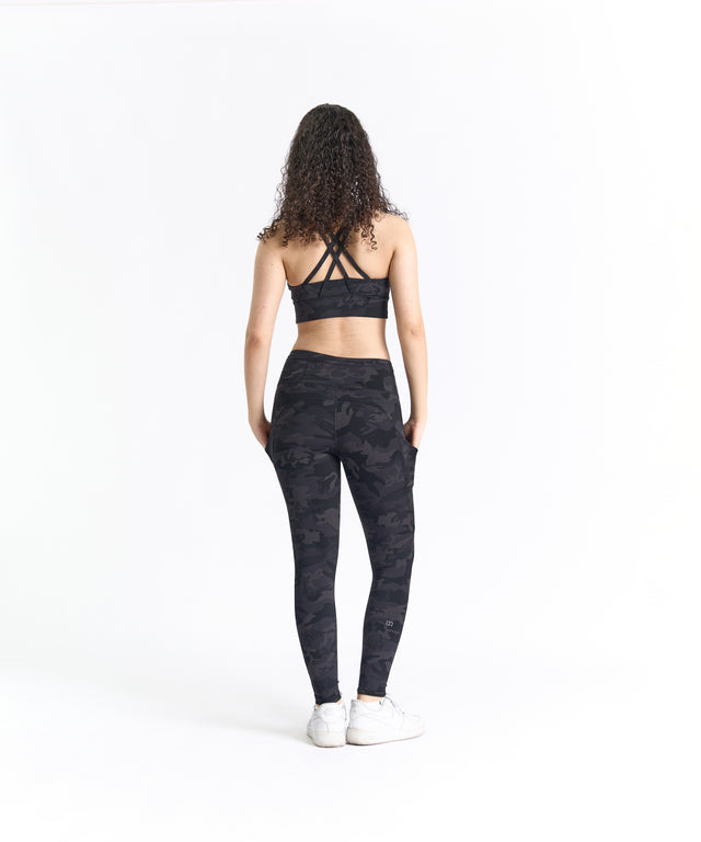 SwiftForm Reflective Multi-Pocket Circuit 26” Leggings