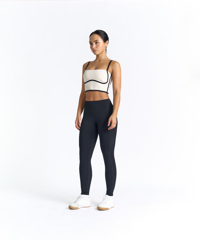 FlowForm Outline Cropped Tank (with built in pads)