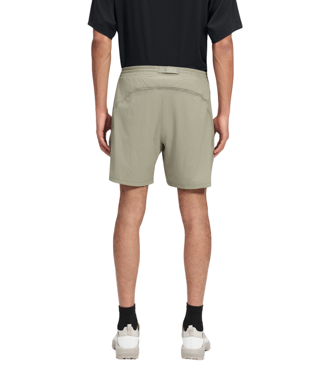 AeroEase Grid Performance Shorts (7” Inseam)