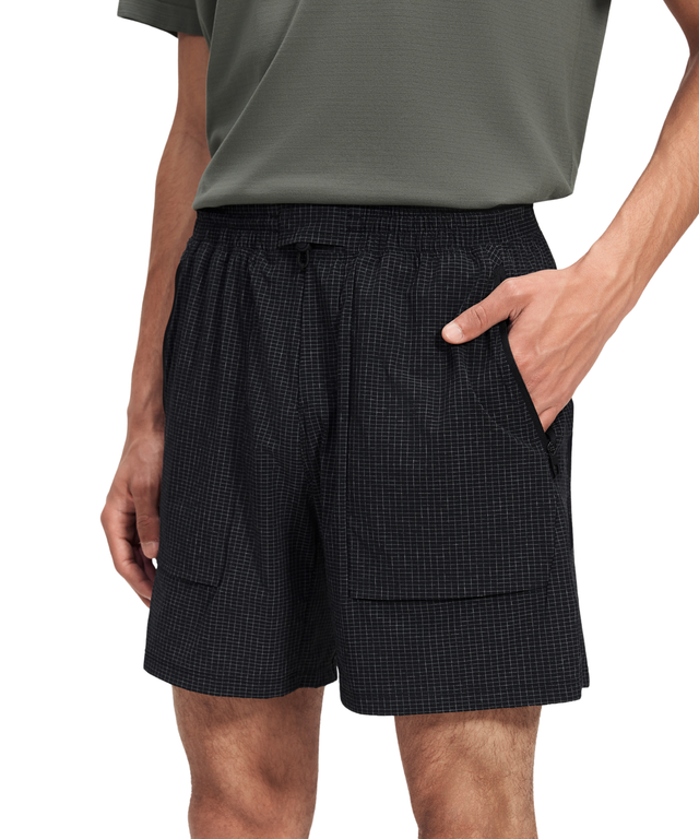 AeroEase Grid Performance Shorts (7” Inseam)