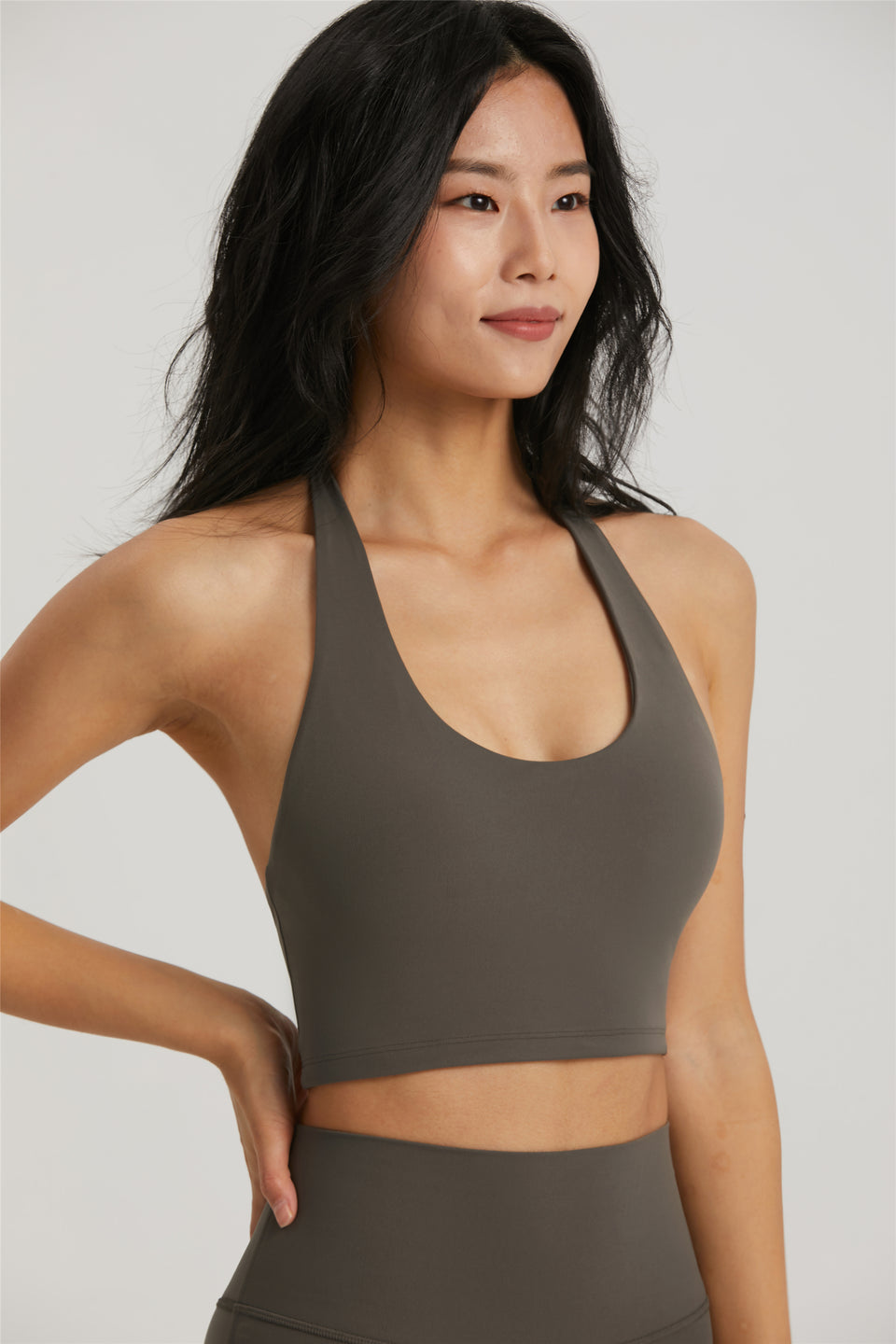 CROPPED HALTER TOP
